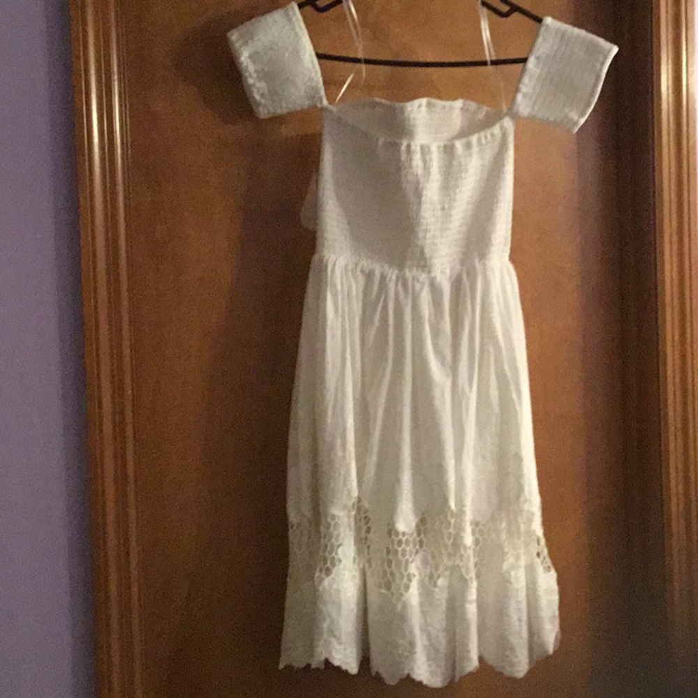 White off shoulder dress